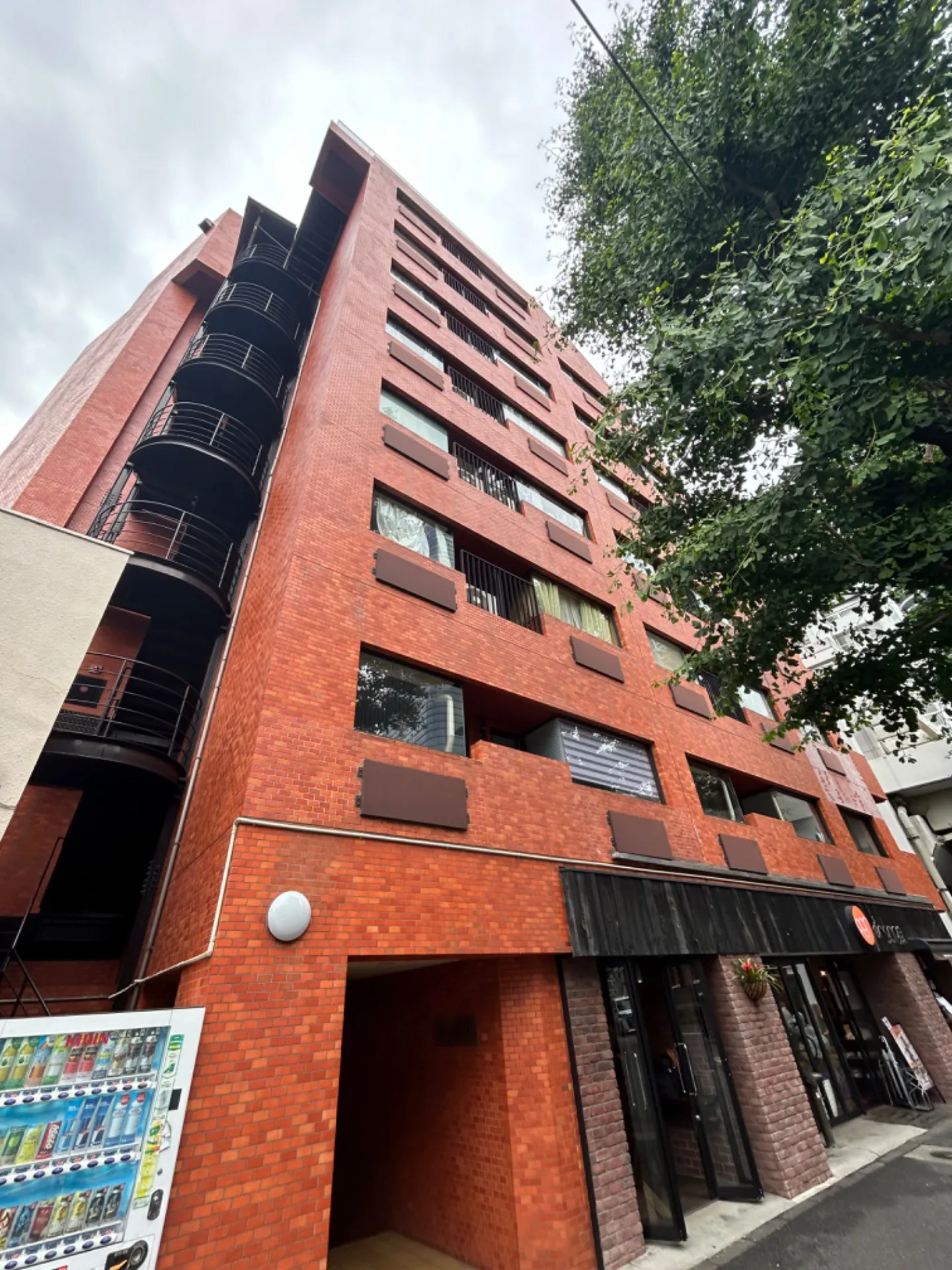 六本木の収益用中古ワンルームマンション1部屋